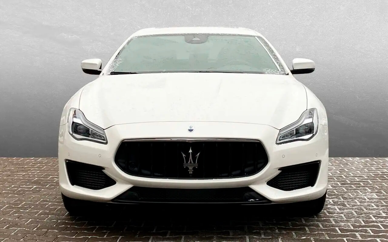 Maserati Quattroporte аренда